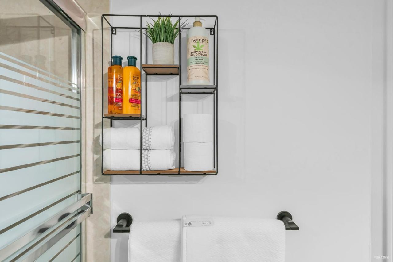 1-Br Condo In Downtown Coal Harbour With Parking And City Views Vancouver Exteriér fotografie